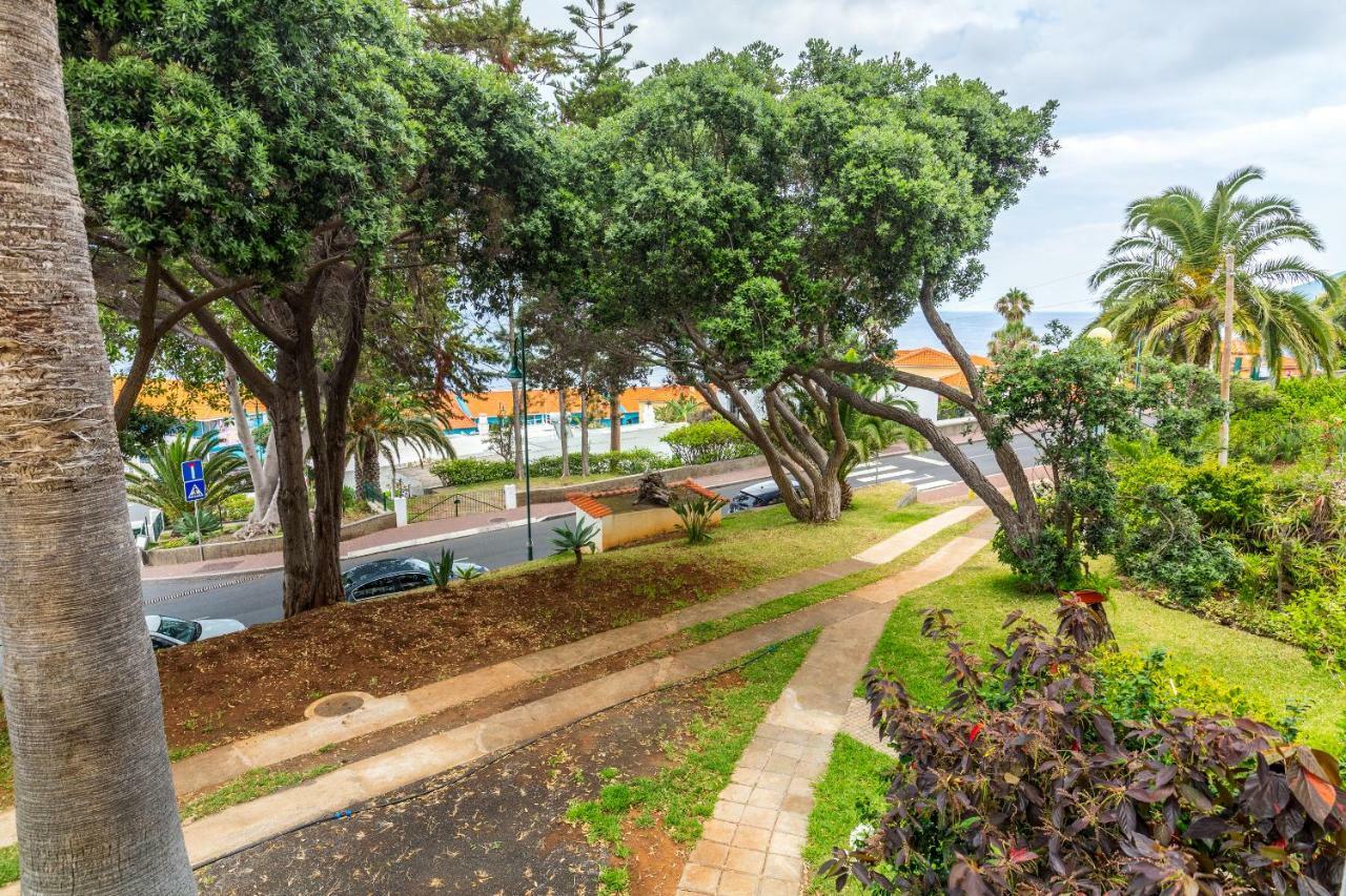 Sea Breeze II Apartment Canico  Exterior photo
